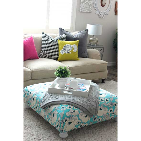 Blue, Room, Interior design, Green, Home, Textile, Wall, Furniture, White, Living room, 