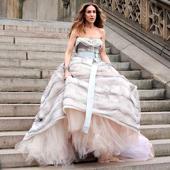 Carrie bradshaw oscar de la renta dress sale