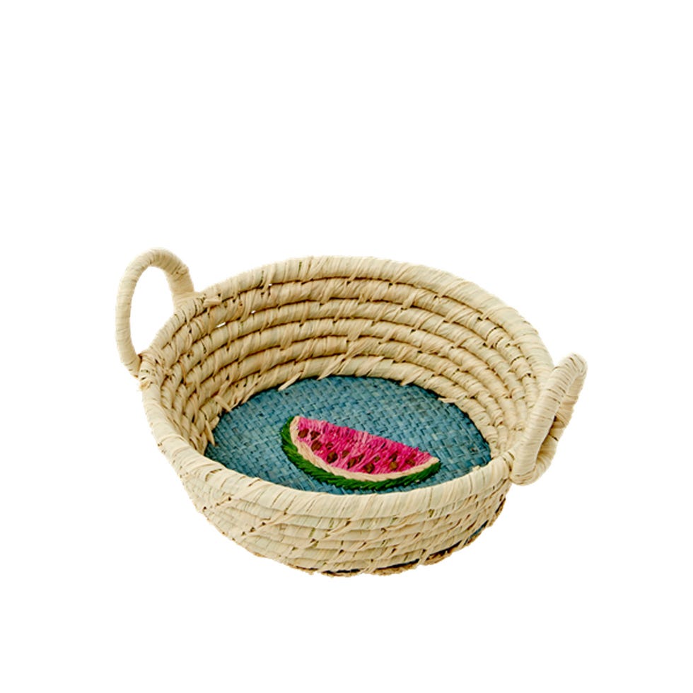 Magenta, Circle, Beige, Violet, Thread, Creative arts, Basket, Oval, Home accessories, 