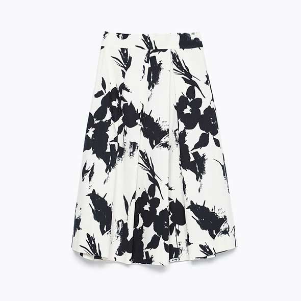Pattern, Black-and-white, Monochrome photography, Handheld device accessory, Camouflage, Pattern, 