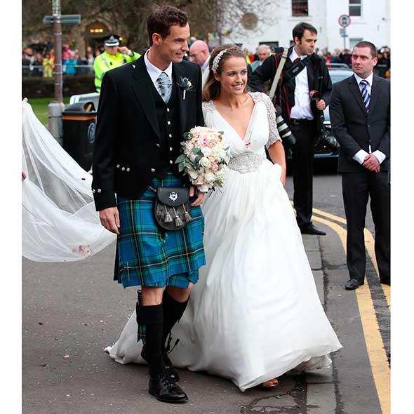 Clothing, Coat, Trousers, Dress, Suit, Textile, Photograph, Shoe, Outerwear, Formal wear, 