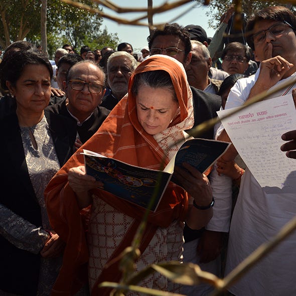 Face, Head, Vision care, People, Temple, Crowd, Tradition, Ritual, Reading, History, 