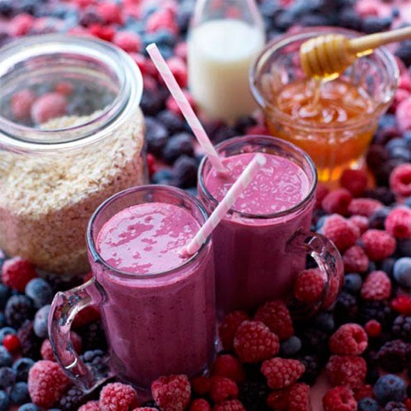 summer cocktail recipes frozen berry smoothie