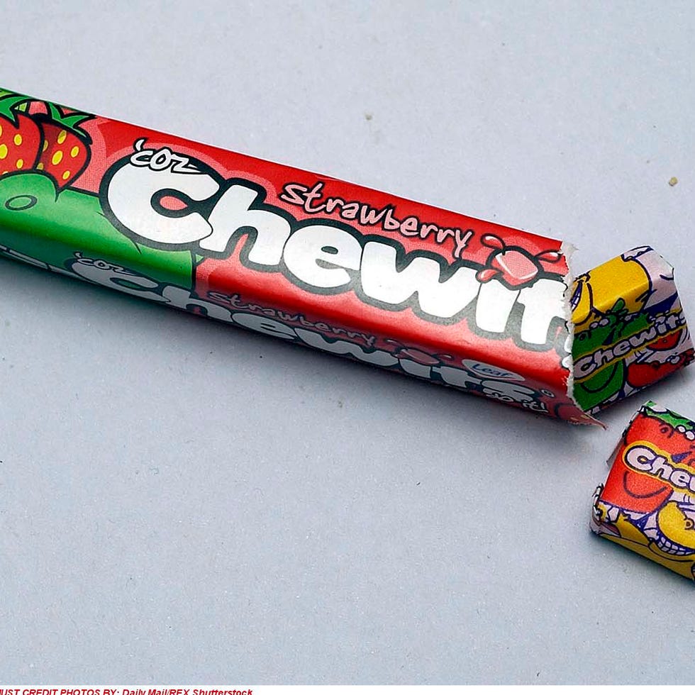 Font, Confectionery, Sweetness, Rectangle, Junk food, Snack, Railroad car, 