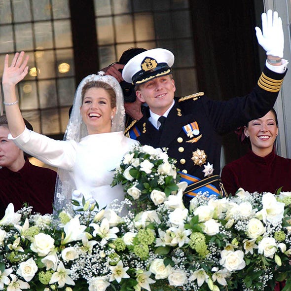 Face, Smile, Petal, Flower, Happy, Bouquet, Facial expression, Cap, Headgear, Gesture, 
