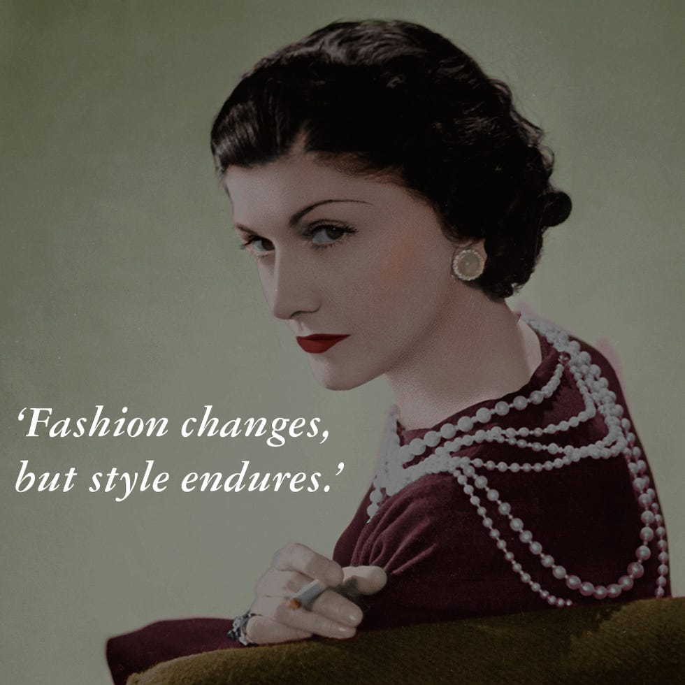 Ear, Lip, Style, Eyelash, Fashion accessory, Jewellery, Vintage clothing, Portrait, Makeover, Model, 