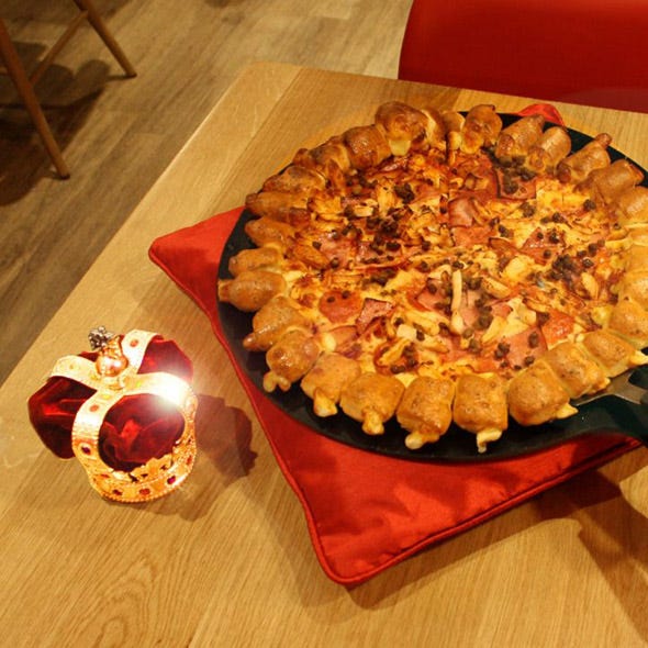 Food, Cuisine, Ingredient, Dish, Baked goods, Pie, Tableware, Recipe, Plate, Dessert, 