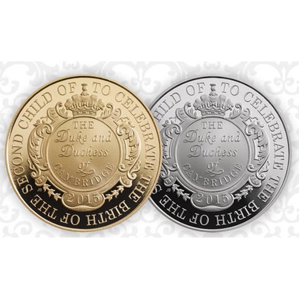 Money, Photograph, Coin, Currency, Metal, Money handling, Font, Circle, Cash, Nickel, 