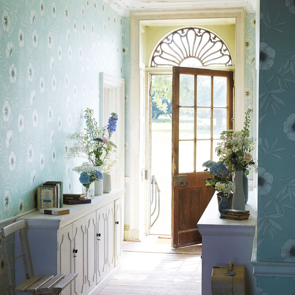 Room, Interior design, Wall, Interior design, Flooring, Flowerpot, Drawer, Fixture, Cabinetry, Home, 