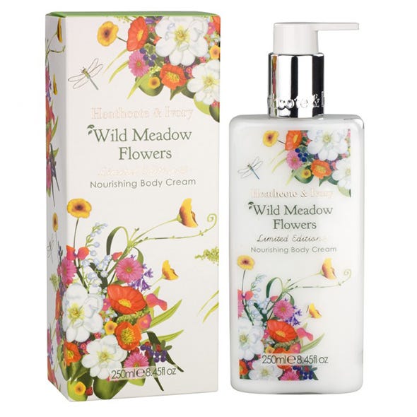 Liquid, Petal, Fluid, Pink, Peach, Orange, Botany, Bottle, Flowering plant, Floral design, 