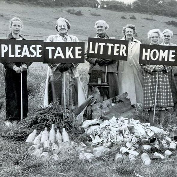 Human, Vintage clothing, Whole food, Daikon, Garlic, Natural foods, Vegetable, Produce, 