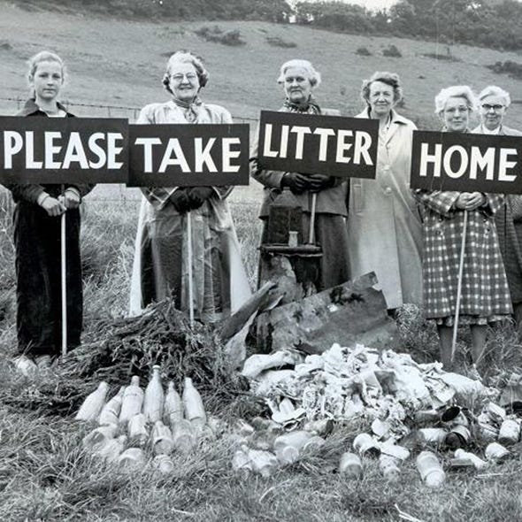 Human, Vintage clothing, Whole food, Daikon, Garlic, Natural foods, Vegetable, Produce, 