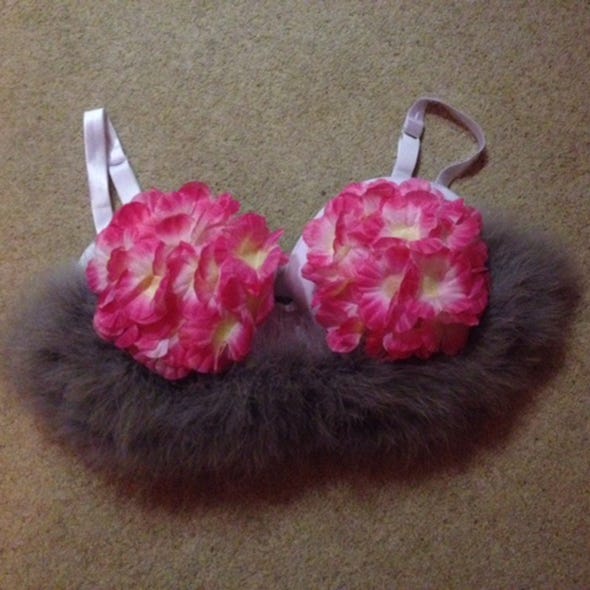 Product, Textile, Red, Pink, Kitchen utensil, Magenta, Natural material, Earrings, Hair accessory, Fur, 