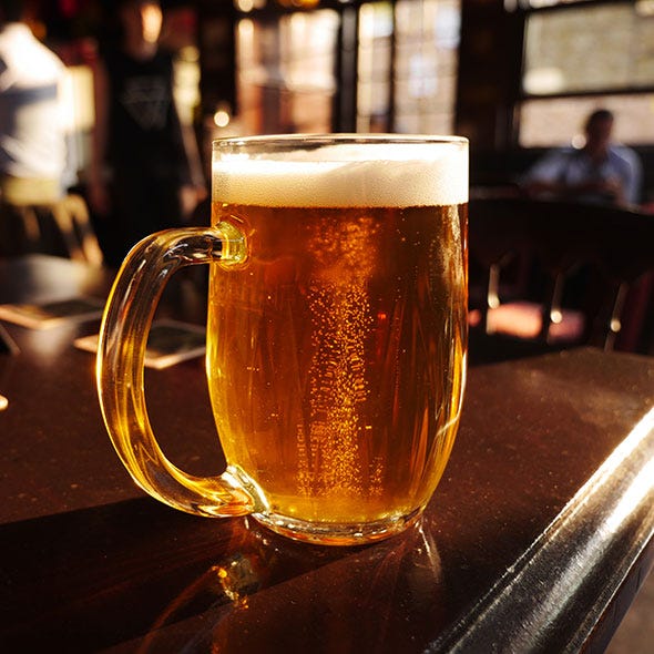 Beer, Drinkware, Drink, Barware, Alcohol, Alcoholic beverage, Beer glass, Tableware, Serveware, Lager, 
