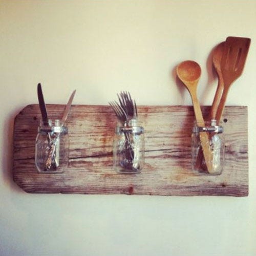 Cutlery, Kitchen utensil, Tableware, Spoon, Dishware, Still life photography, Household silver, Brush, Personal care, Tool, 