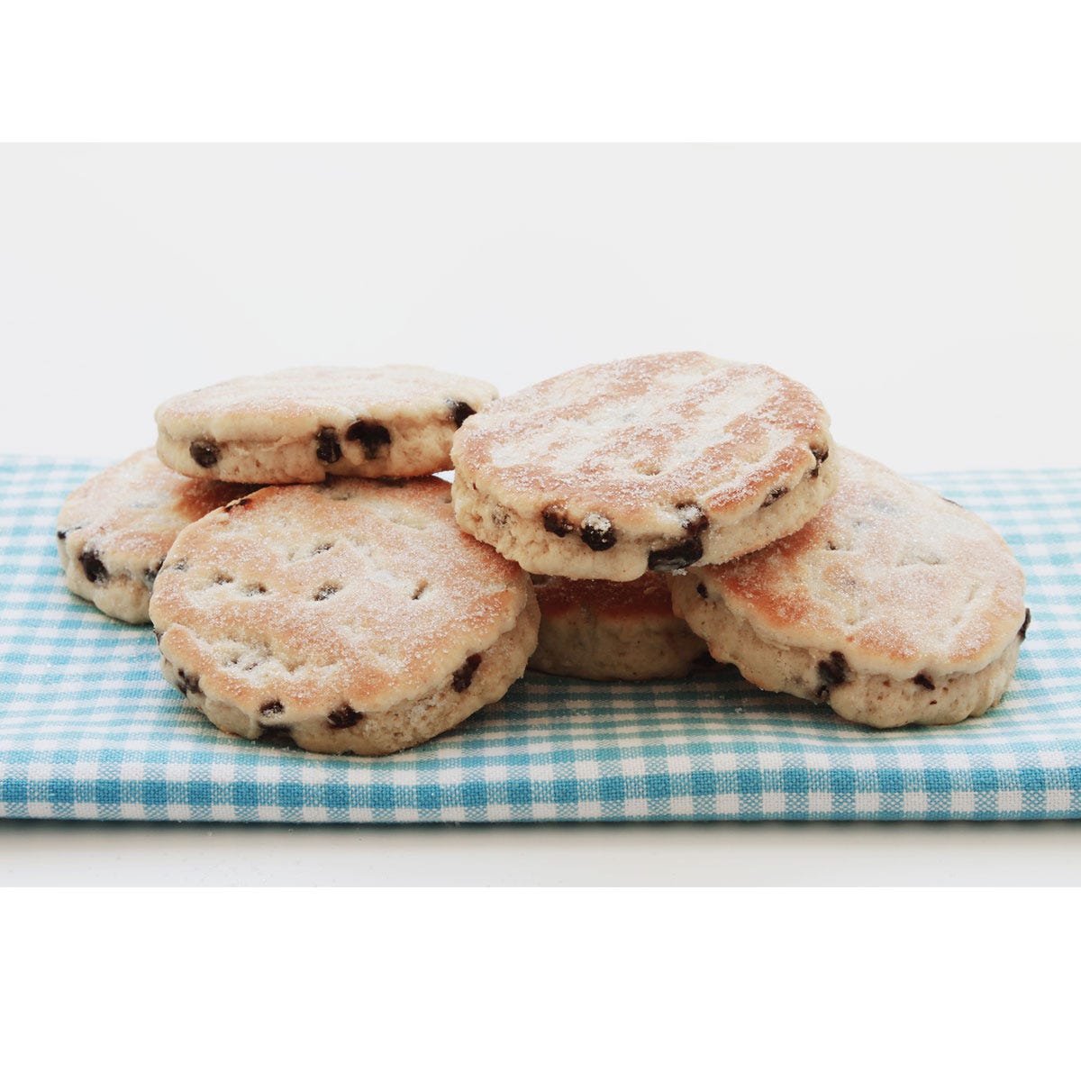 Finger food, Food, Cuisine, Biscuit, Cookies and crackers, Dessert, Baked goods, Ingredient, Cookie, Sweetness, 
