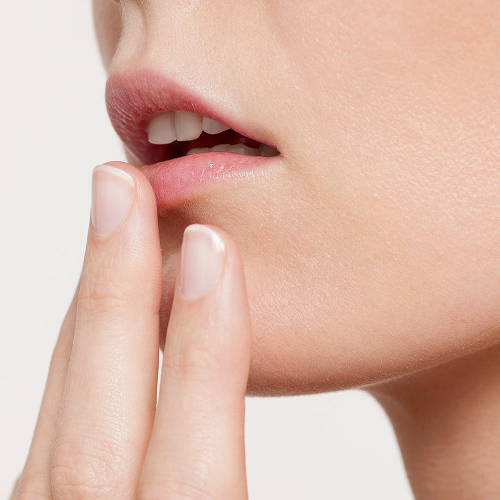 Finger, Lip, Cheek, Skin, Eyebrow, Eyelash, Nail, Organ, Neck, Beauty, Finger, Lip, Cheek, Skin, Eyebrow, Eyelash, Nail, Organ, Neck, Beauty,