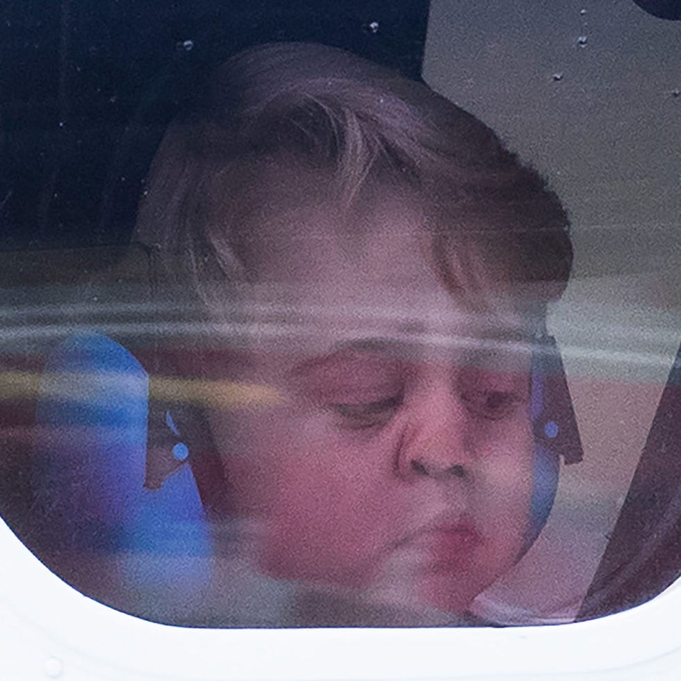 Lip, Cheek, Chin, Forehead, Eyebrow, Child, Jaw, Eyelash, Space, Automotive window part, Lip, Cheek, Chin, Forehead, Eyebrow, Child, Jaw, Eyelash, Space, Automotive window part,
