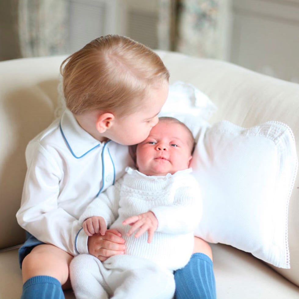 Ear, Nose, Comfort, Cheek, Skin, Child, Mammal, Baby & toddler clothing, Sitting, Toddler, Ear, Nose, Comfort, Cheek, Skin, Child, Mammal, Baby & toddler clothing, Sitting, Toddler,