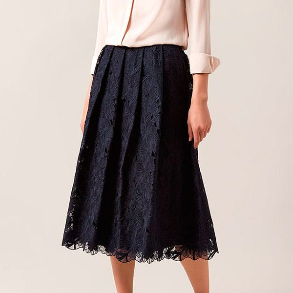 Clothing, Sleeve, Shoulder, Textile, Joint, Standing, Style, One-piece garment, Pattern, Dress, 