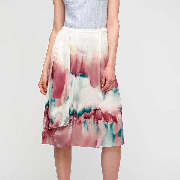 Blue, Sleeve, Shoulder, Textile, Joint, Pink, Style, Waist, Pattern, Fashion, 