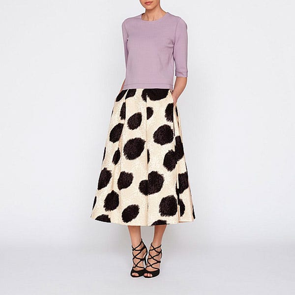 Clothing, Sleeve, Shoulder, Textile, Joint, White, Pattern, Collar, Style, Street fashion, 