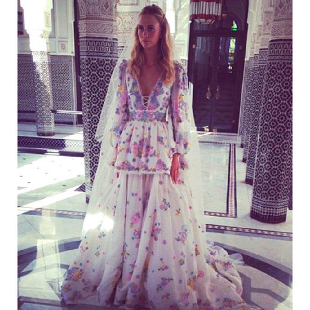 Dress, Textile, Gown, Formal wear, Purple, One-piece garment, Fashion, Street fashion, Pattern, Day dress, 