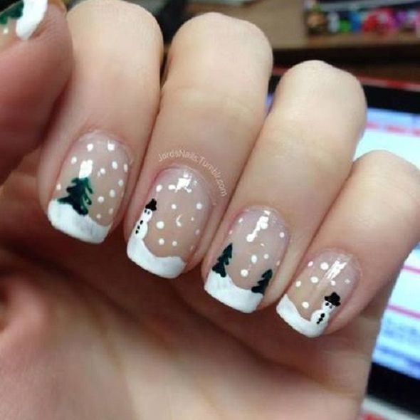 PiggieLuv: Penguins under mistletoe nail art for Christmas