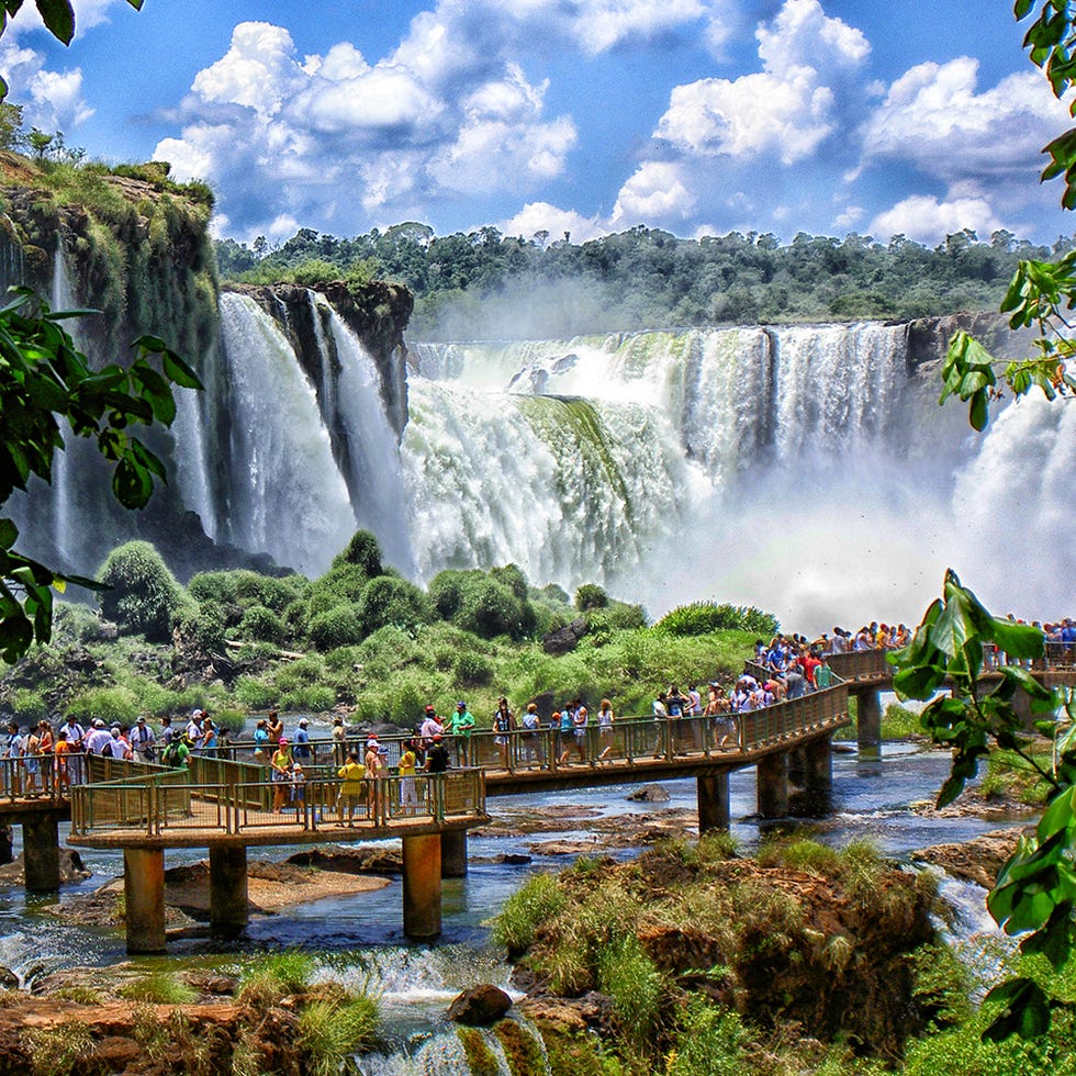 Body of water, Nature, Vegetation, Natural landscape, Plant, Water resources, Water, Landscape, Bridge, Watercourse, 