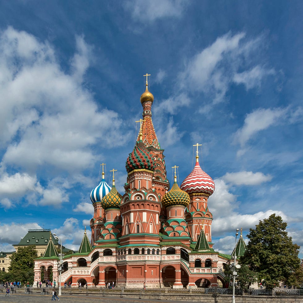 Sky, Cloud, Landmark, Spire, Finial, Place of worship, Cumulus, Holy places, Steeple, Byzantine architecture, 