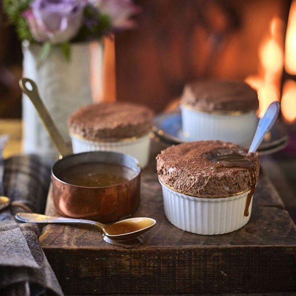 Serveware, Food, Cuisine, Dessert, Ingredient, Dish, Baked goods, Tableware, Soufflé, Sweetness, 