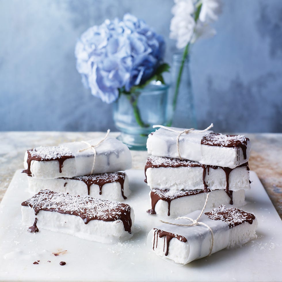 Cuisine, Food, Finger food, Ingredient, Dessert, White, Sweetness, Petal, Recipe, Confectionery, 