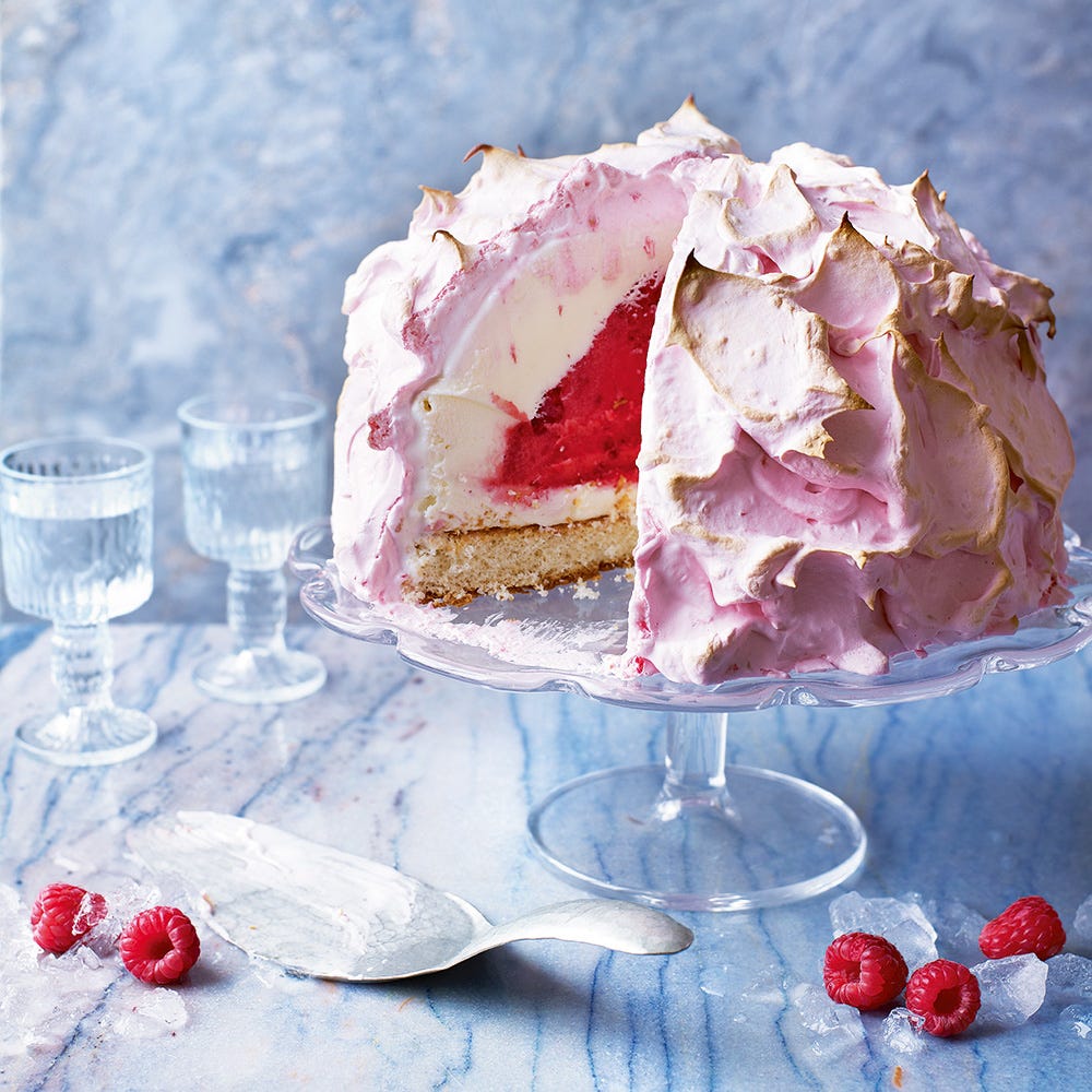 Serveware, Dishware, Food, Cuisine, Ingredient, Dessert, Pink, Tableware, Plate, Baked goods, 