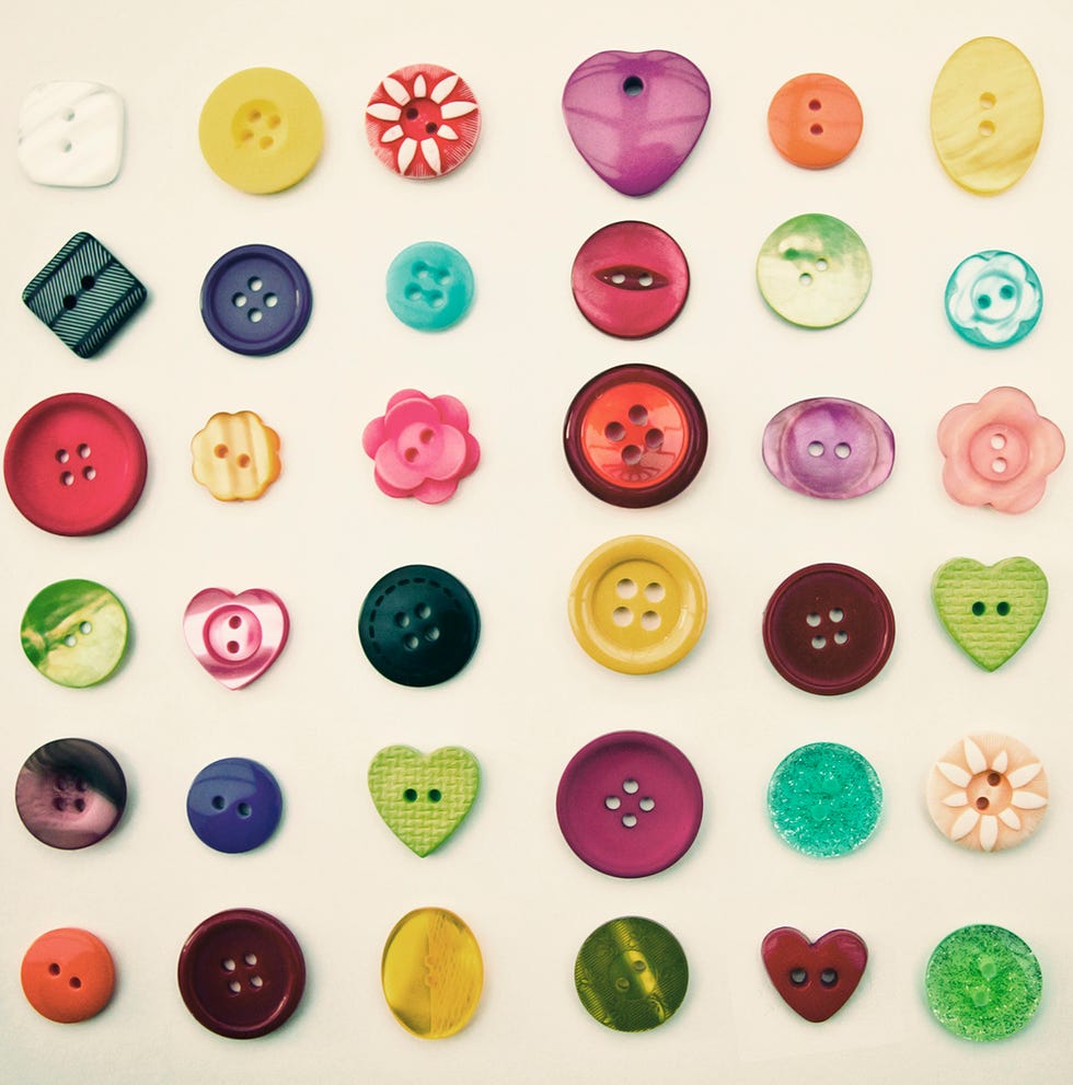 Colorfulness, Pink, Circle, Magenta, Collection, Button, Natural material, Oval, 