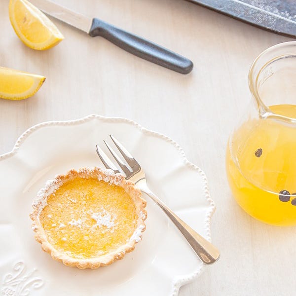 Yellow, Dishware, Serveware, Tableware, Ingredient, Food, Kitchen utensil, Cutlery, Fruit, Citrus, 
