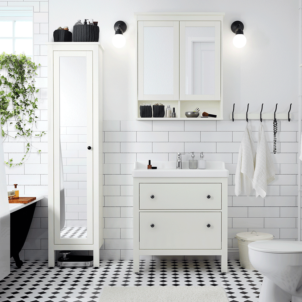 room, floor, flooring, plumbing fixture, property, architecture, interior design, wall, white, tile,