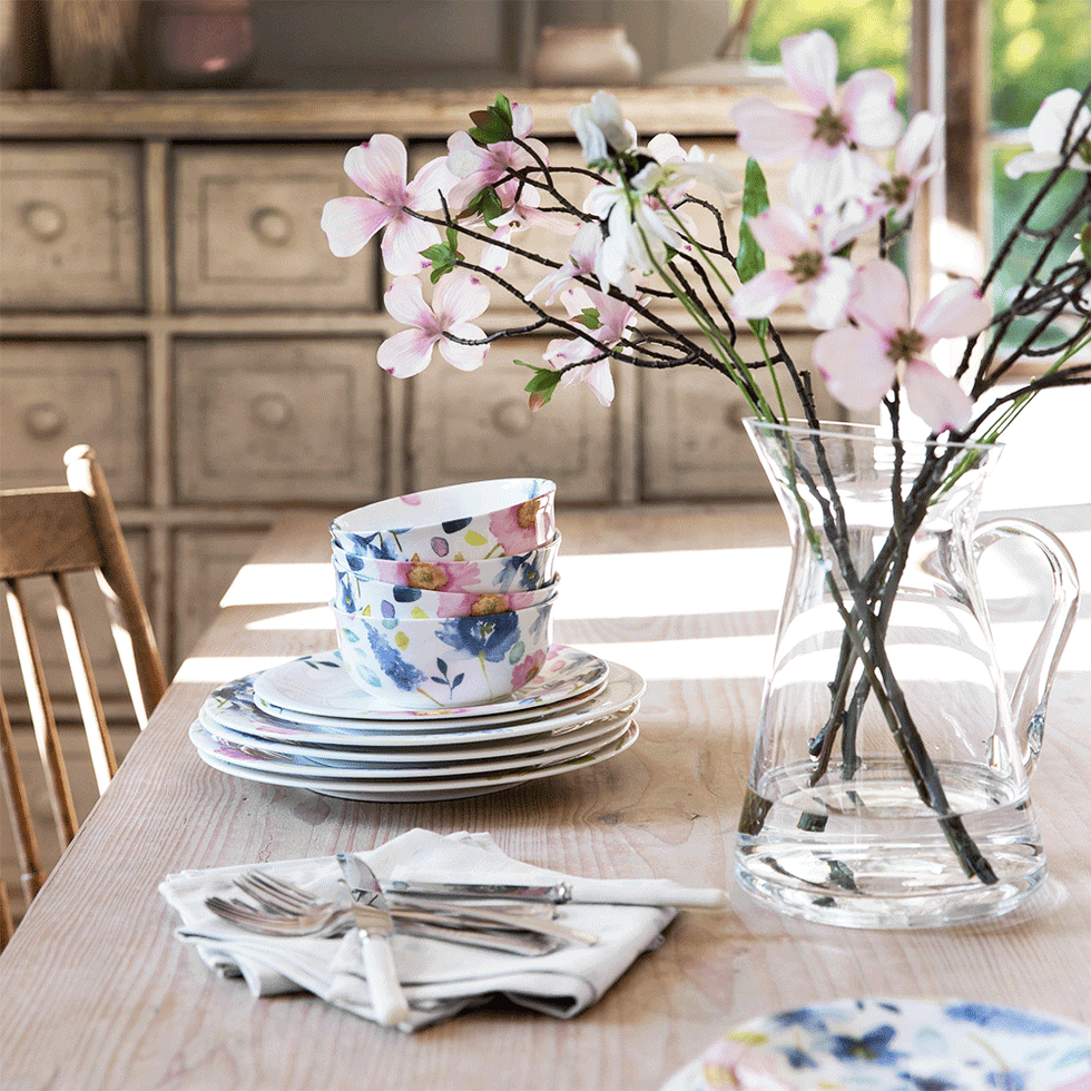 Serveware, Dishware, Petal, Porcelain, Flower, Furniture, Pink, Cabinetry, Drinkware, Table, 