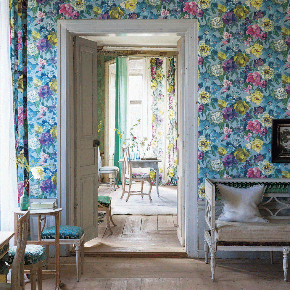 Room, Interior design, Living room, Wallpaper, Wall, Turquoise, Property, Furniture, Textile, Curtain, 