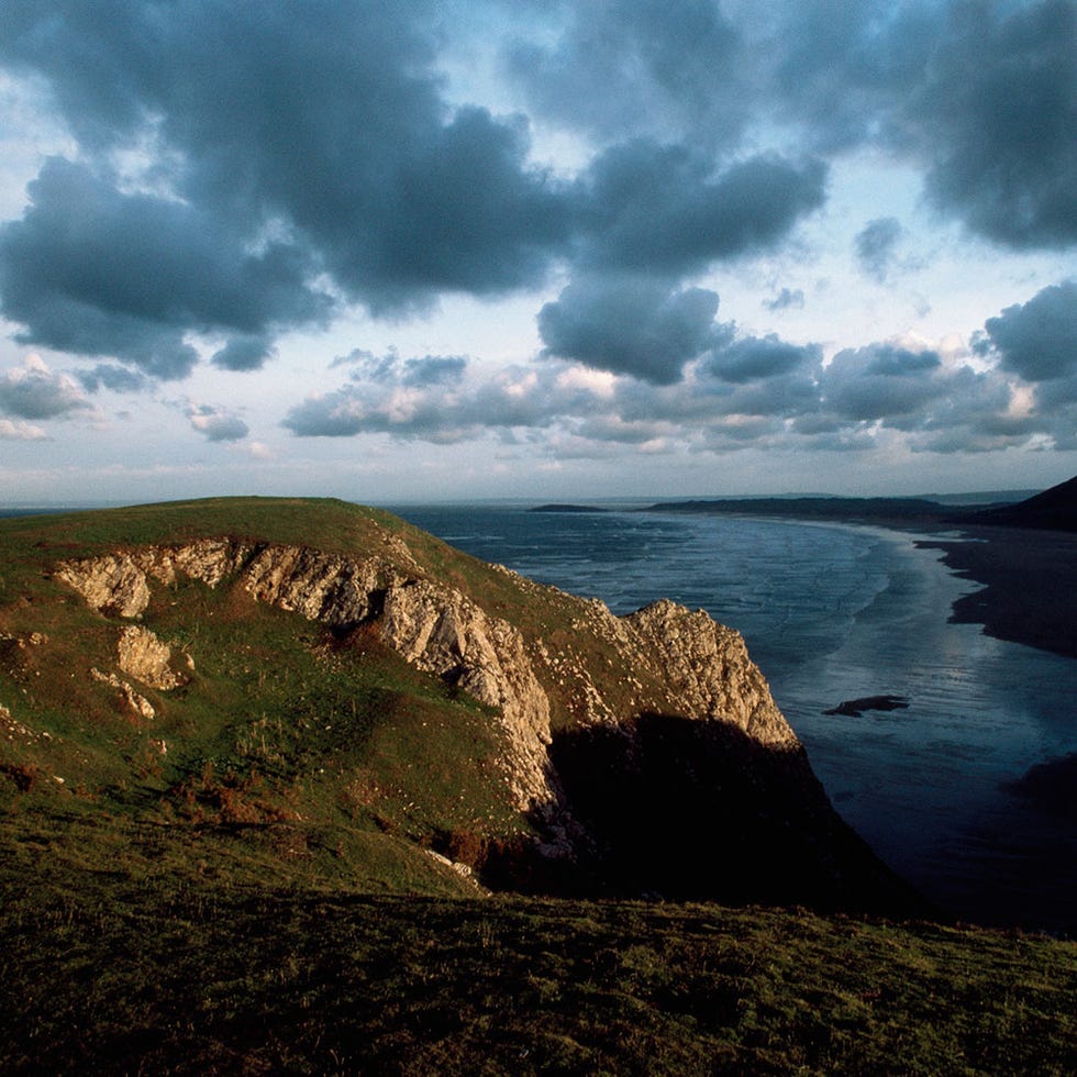 Sky, Body of water, Nature, Sea, Headland, Coast, Natural landscape, Ocean, Blue, Highland, 