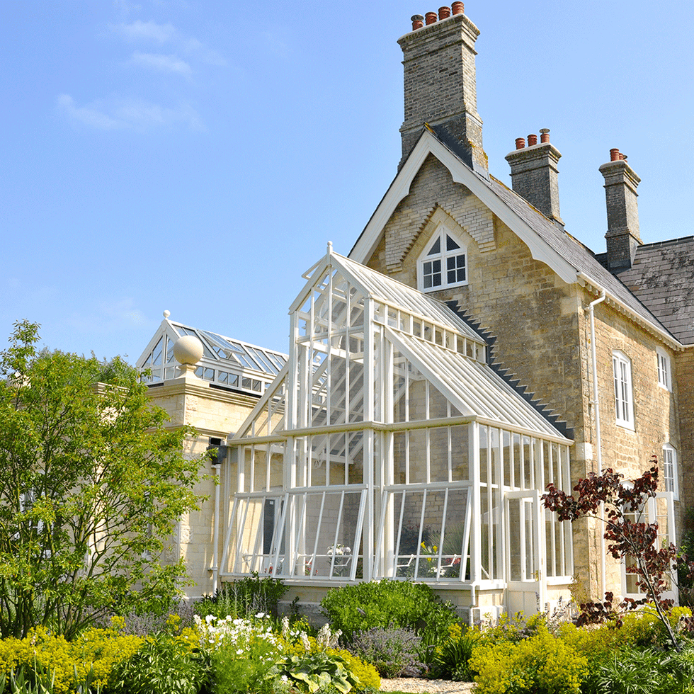 Home, Property, House, Building, Estate, Real estate, Cottage, Roof, Architecture, Residential area, 