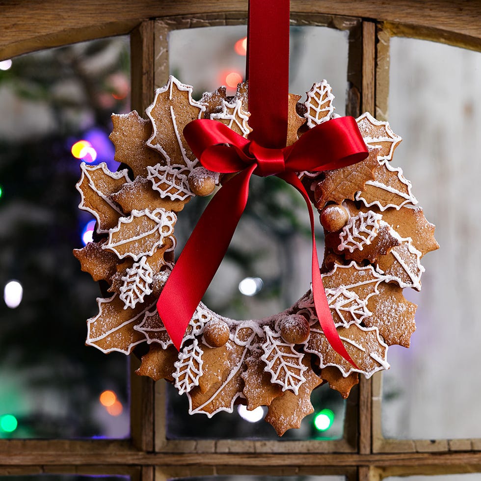 best christmas biscuit recipes gingerbread wreath