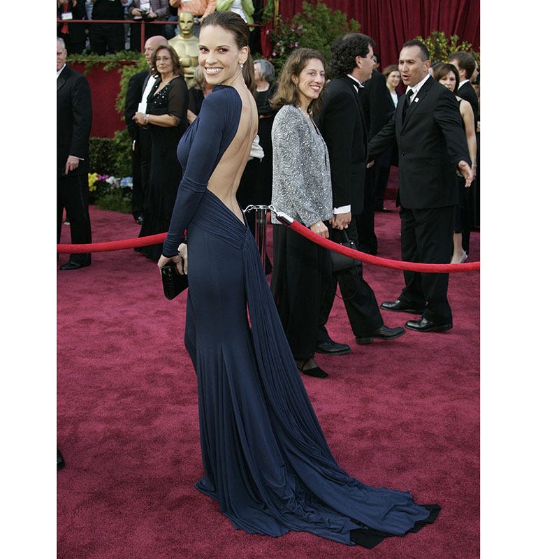 Event, Formal wear, Flooring, Suit, Coat, Carpet, Gown, Dress, Costume, Tradition, 