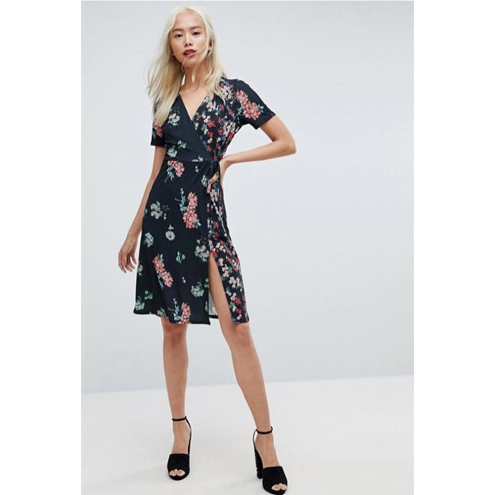 Clothing, Dress, Shoulder, Day dress, Cocktail dress, Fashion model, Sleeve, Neck, Joint, Sheath dress, 