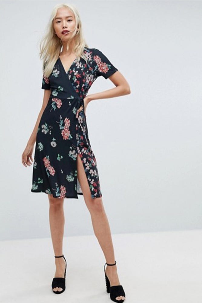 Clothing, Dress, Shoulder, Day dress, Cocktail dress, Fashion model, Sleeve, Neck, Joint, Sheath dress, Clothing, Dress, Shoulder, Day dress, Cocktail dress, Fashion model, Sleeve, Neck, Joint, Sheath dress,