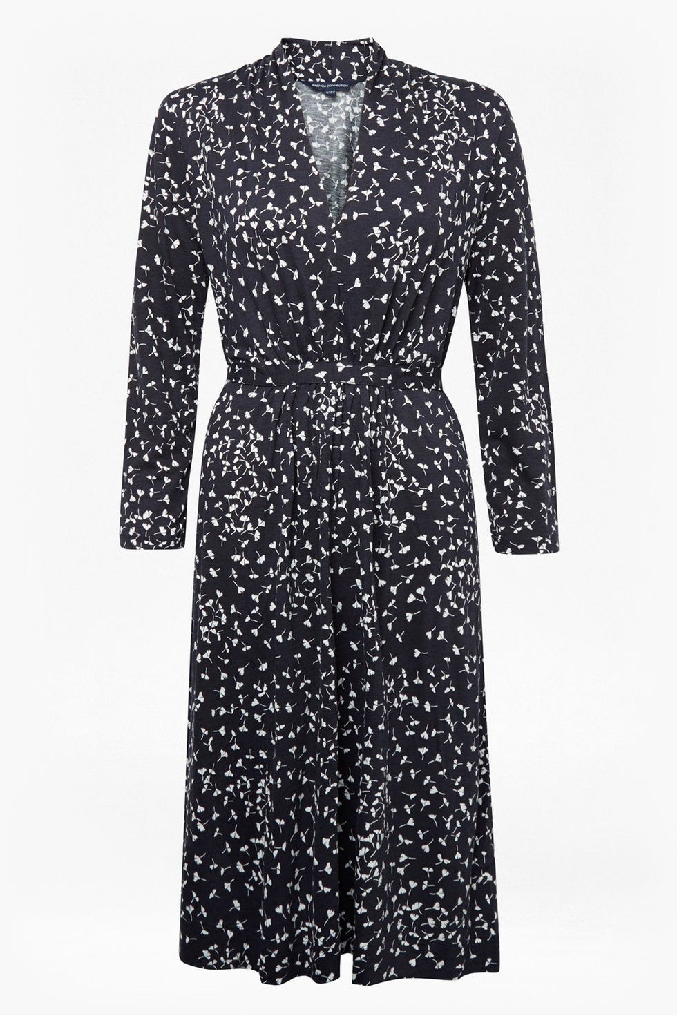 Clothing, Dress, Day dress, Sleeve, Outerwear, Cocktail dress, Pattern, Coat, Collar, Neck, 