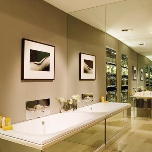 Interior design, Plumbing fixture, Glass, Property, Room, Bathroom sink, Architecture, Wall, Ceiling, Tap, 