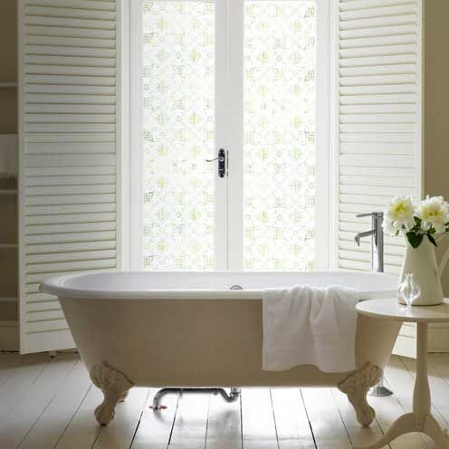 Product, Floor, Wood, Room, Interior design, Flooring, Property, Wall, Petal, Bathtub, 