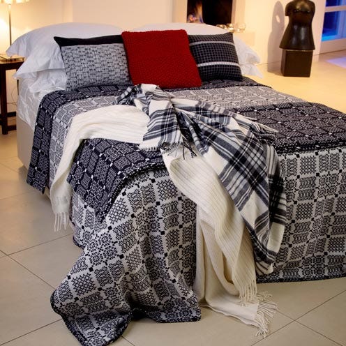 Lighting, Floor, Room, Interior design, Flooring, Property, Bed, Textile, Bedding, Bedroom, 