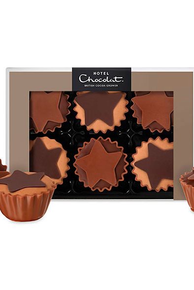 Brown, Chocolate, Cake, Dessert, Peach, Baking cup, Sweetness, Graphics, Snack, 