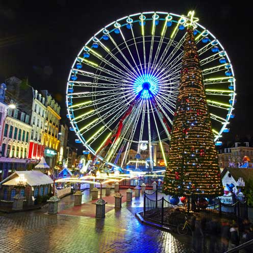 Night, Ferris wheel, City, Metropolis, Recreation, Public space, Urban area, Metropolitan area, Reflection, Landmark, 